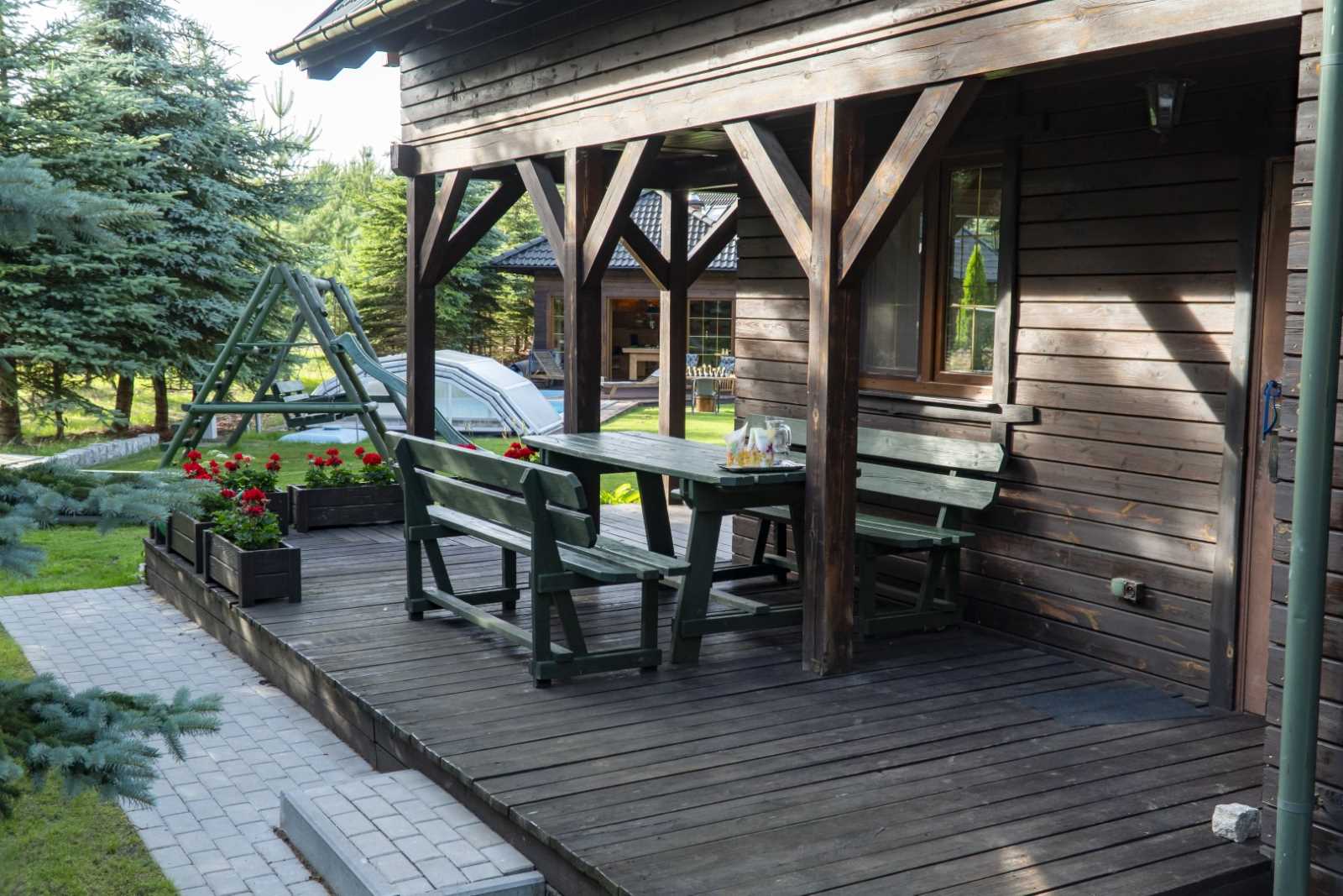 Poziomka &mdash; Terrasse mit Blick ins Gr&uuml;ne