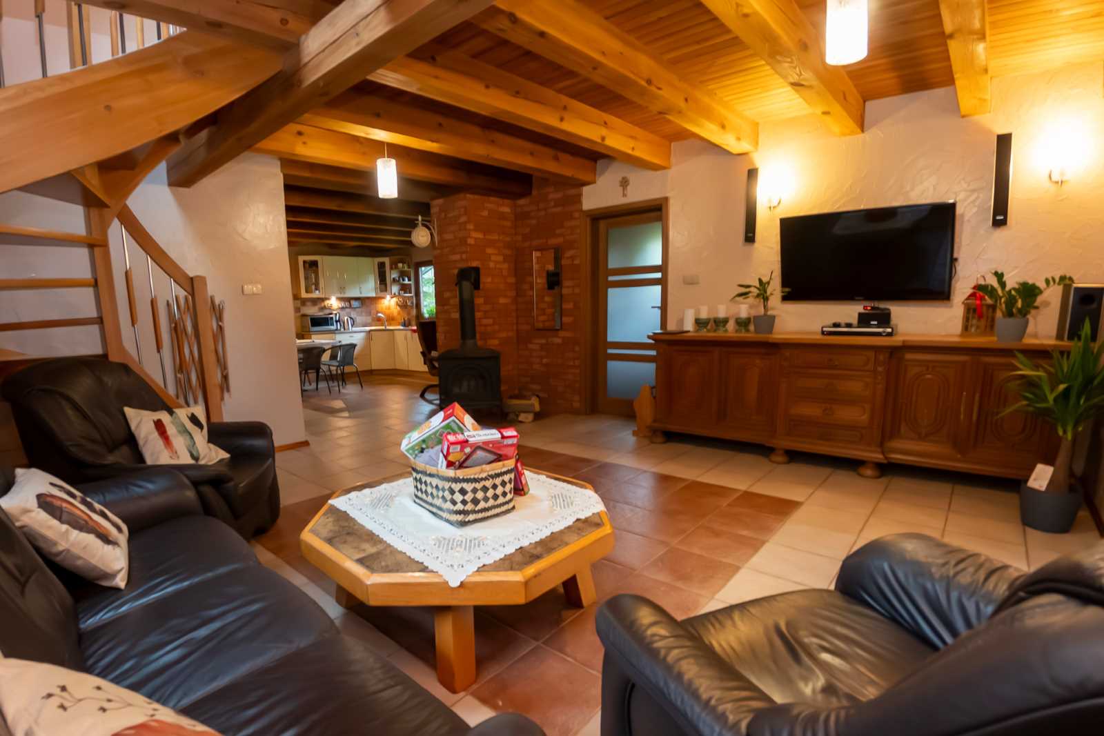 Ladybug &mdash; living room with fireplace