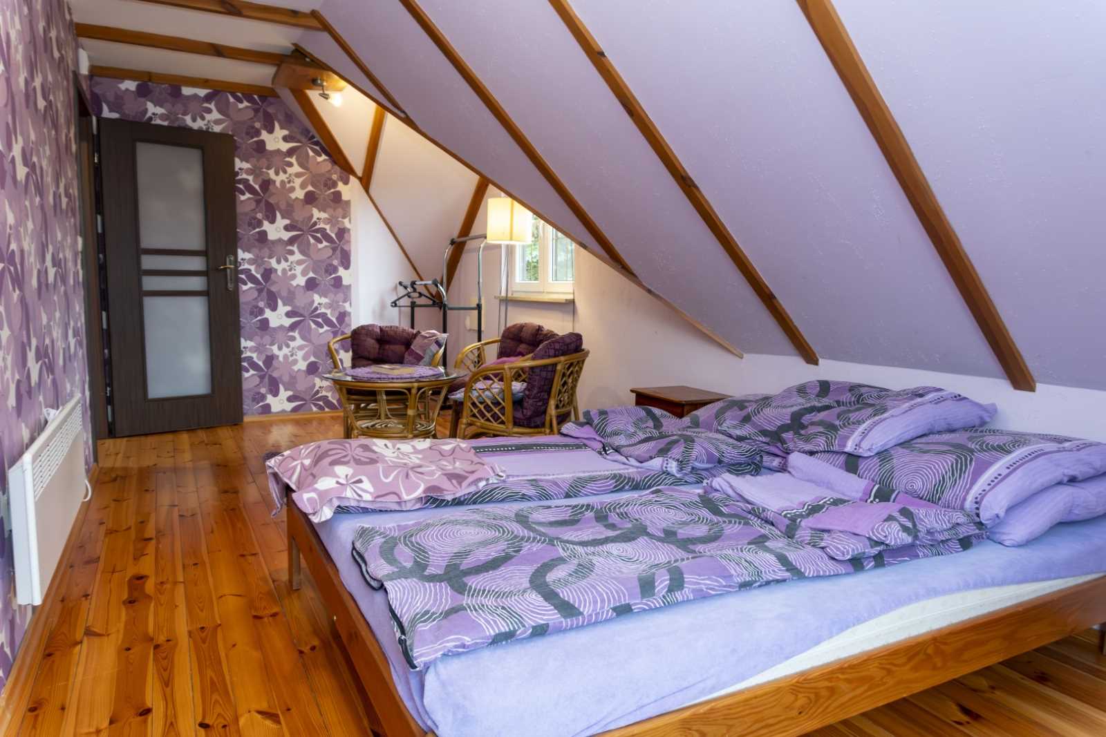 Strawberry &mdash; bedroom with a balcony